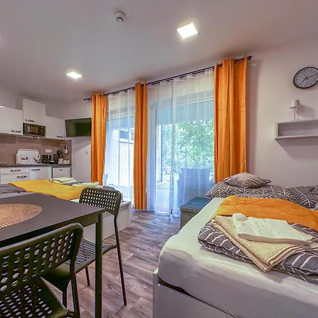 Panzio Bed & Breakfast