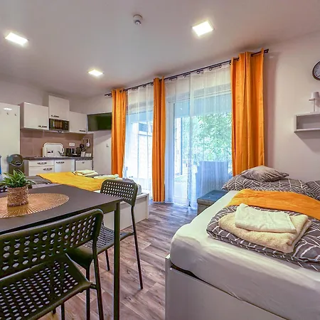 Panzio Bed & Breakfast Fertorakos