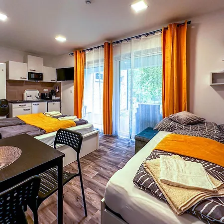 Panzio Bed & Breakfast Fertorakos