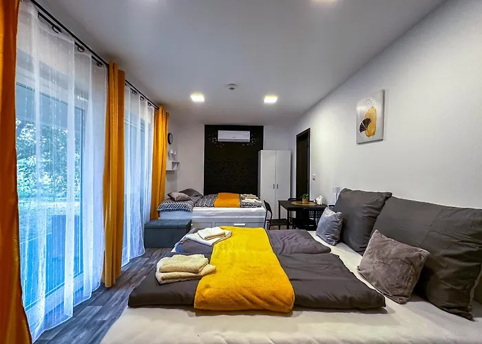 Panzio Bed & Breakfast